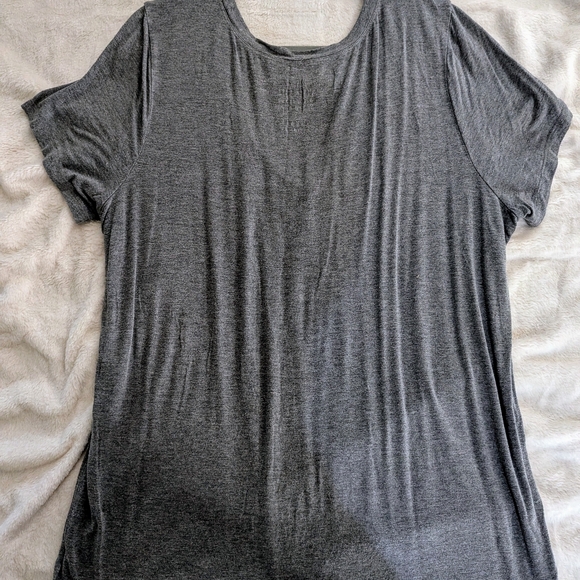 Torrid grey super soft knit frilly T-shirt size 2 - Picture 8 of 11